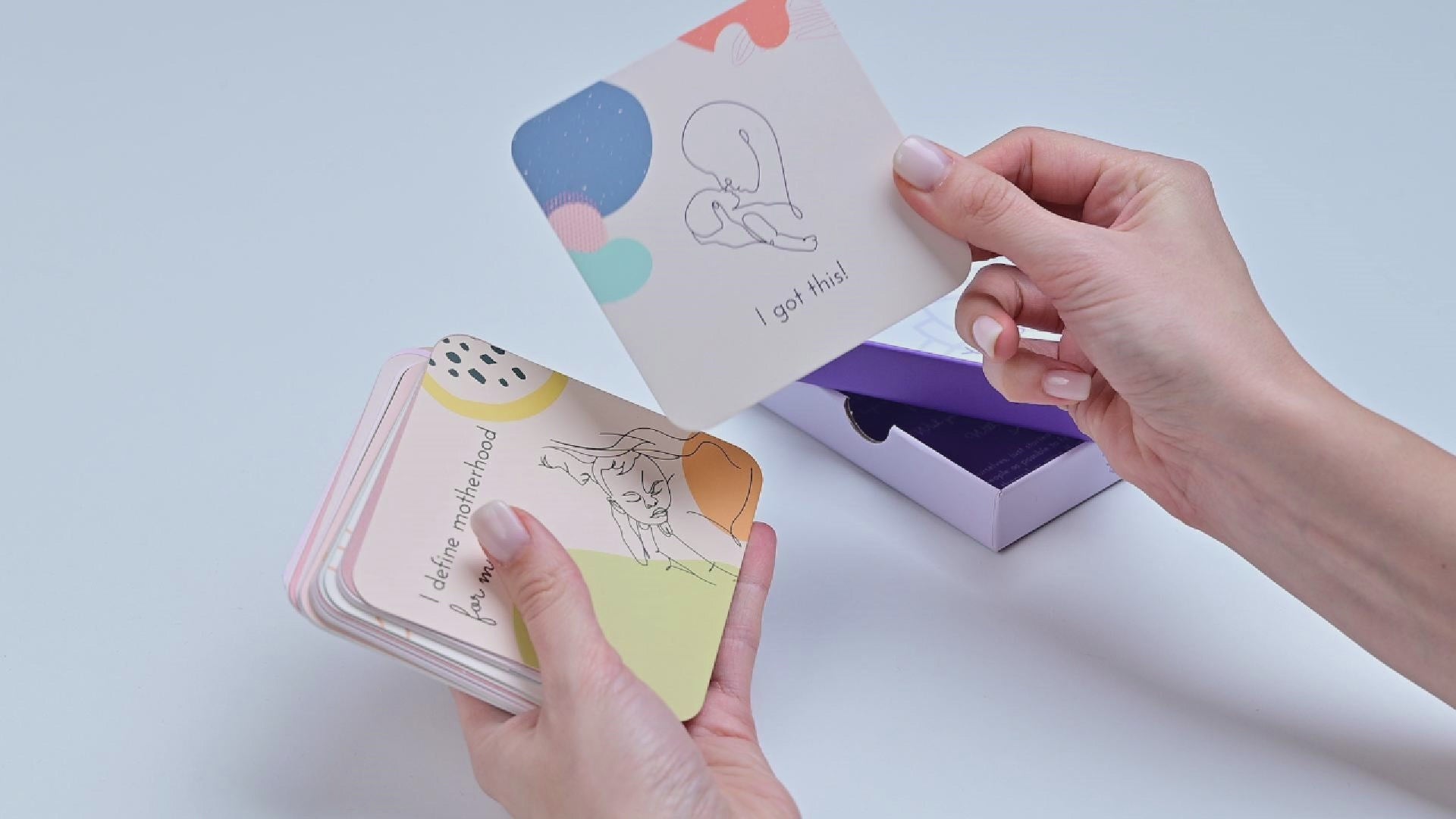 New Moma Affirmation Cards - 31 Affirmation Cards to Help Moms Feel Seen, Supported, and Empowered